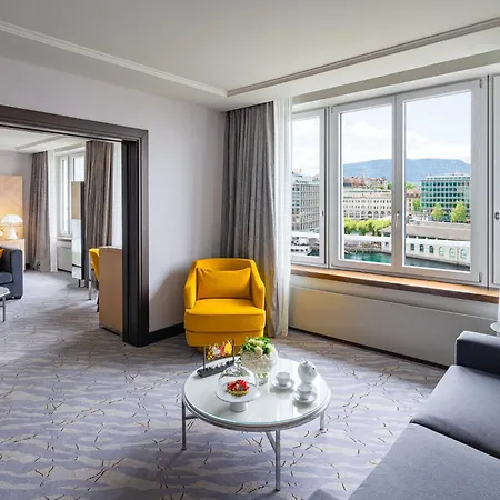 Mandarin Oriental, Szálloda