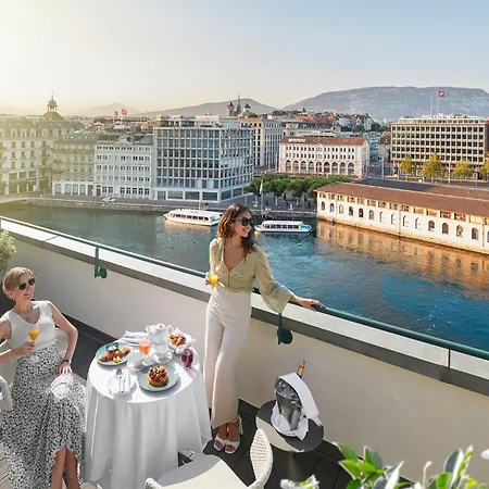 Mandarin Oriental, Szálloda 5*