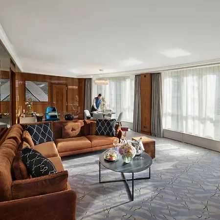 Mandarin Oriental, Szálloda 5*